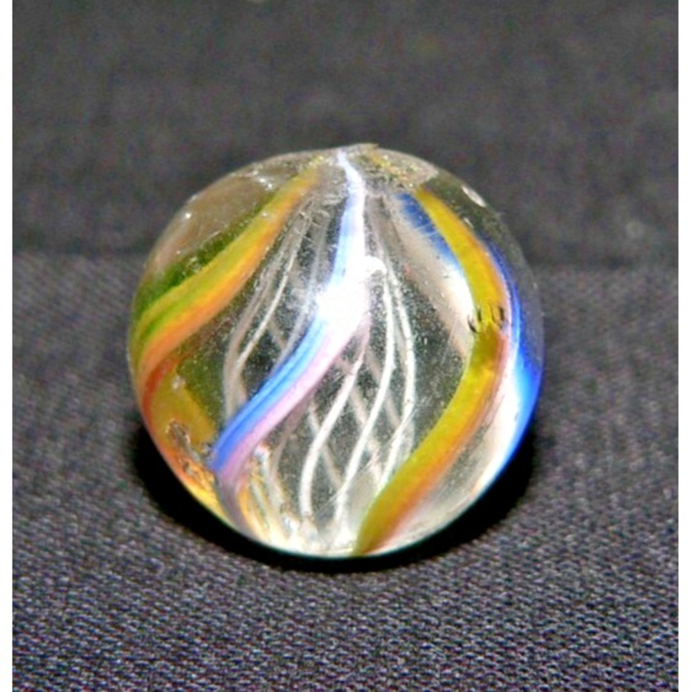 11/16'' LATTICINO WHITE CORE GERMAN HANDMADE MARBLE #54